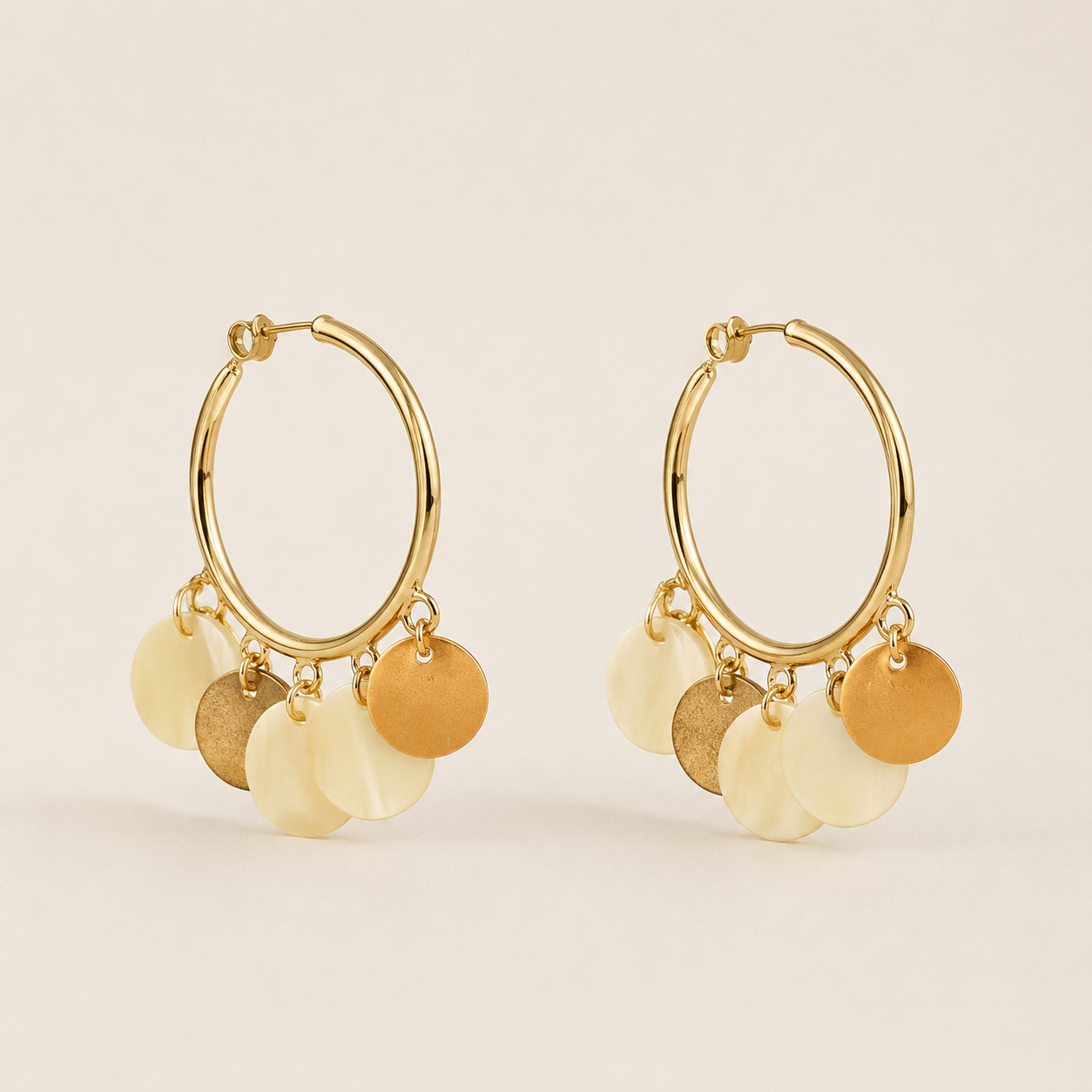 Pendientes nacar gold