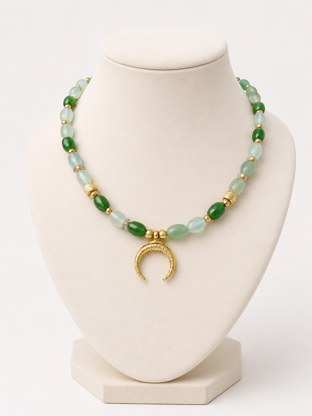 Collar Jade